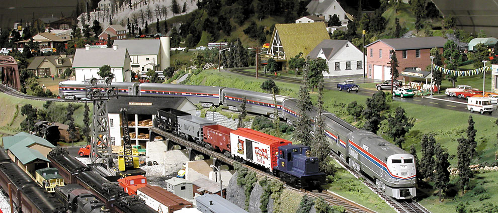 The Choo Choo Barn – Strasburg, PA | Gigantic Model Train Layout